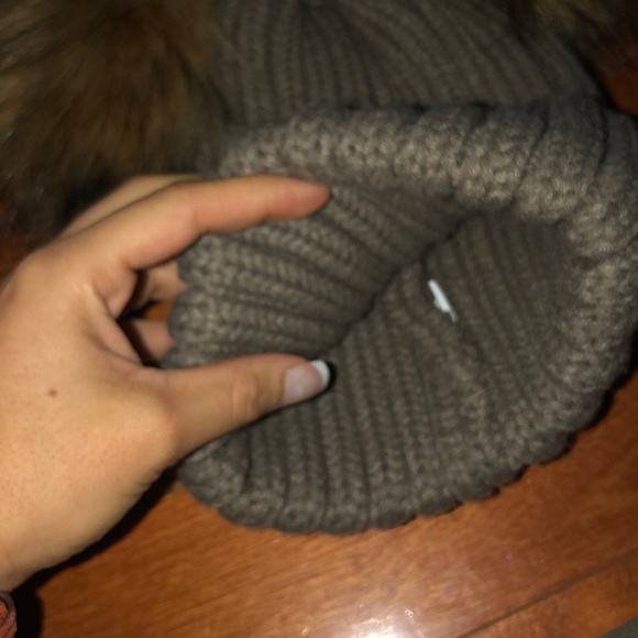 NWOT Double Pom Pom Beanie - Picture 4 of 4